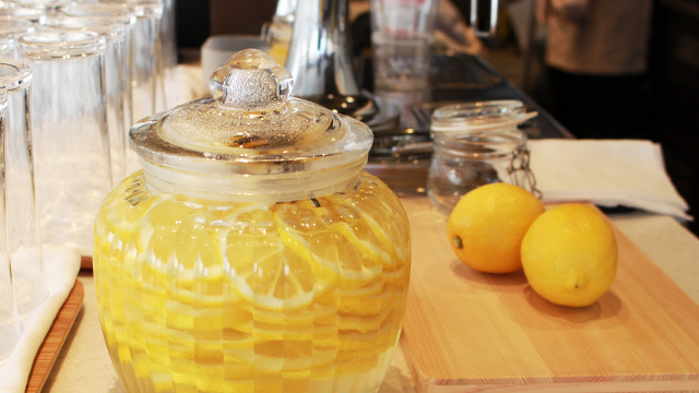 美味しさの秘密はレモン果汁を重ねること