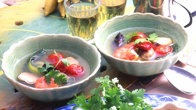 エスニック料理といえば！ 夏野菜のトムヤンクン風スープ