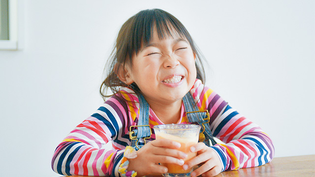んーすっぱい! でもおいしい!